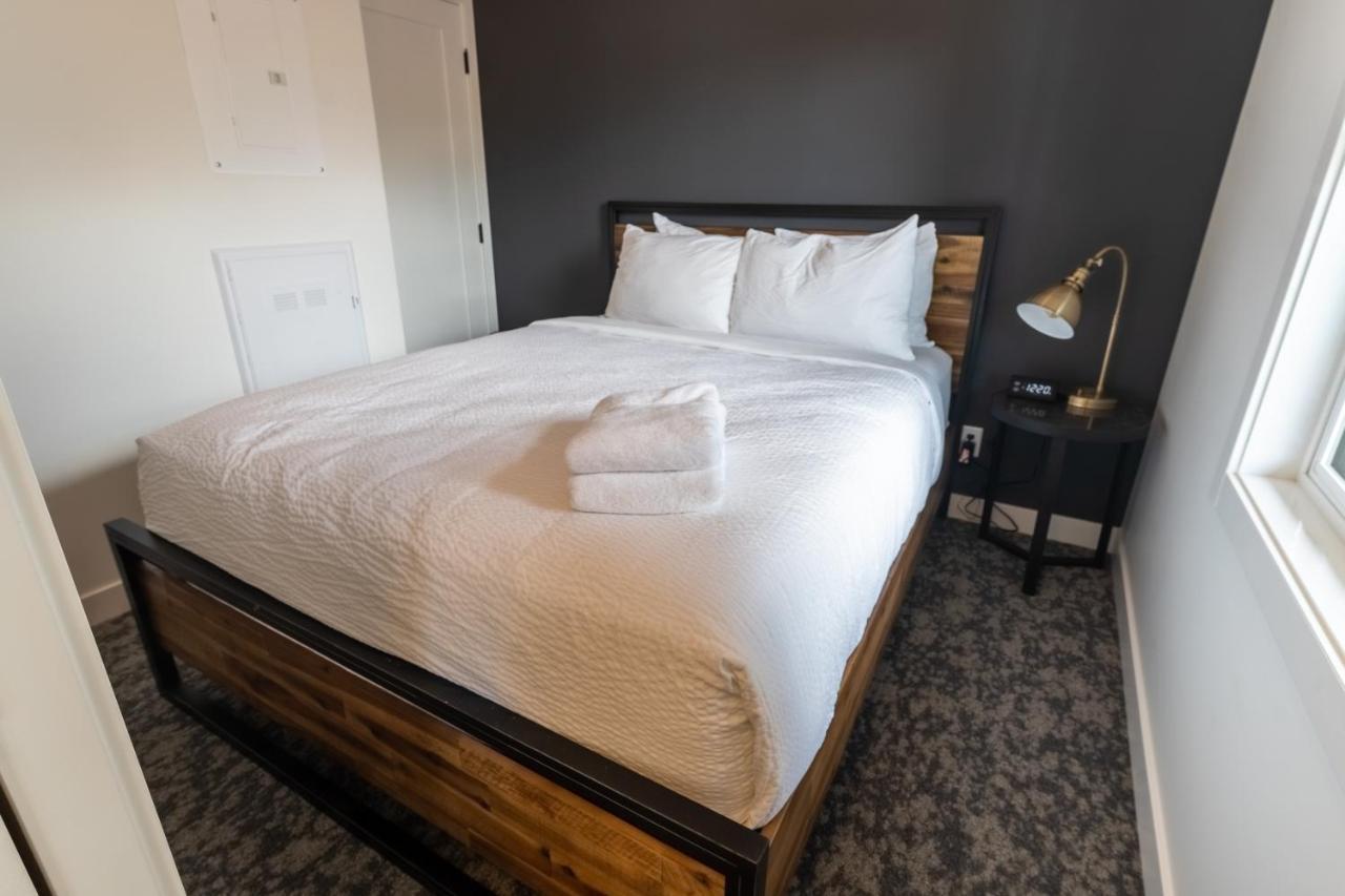 Basecamp Suites קאנמור מראה חיצוני תמונה
